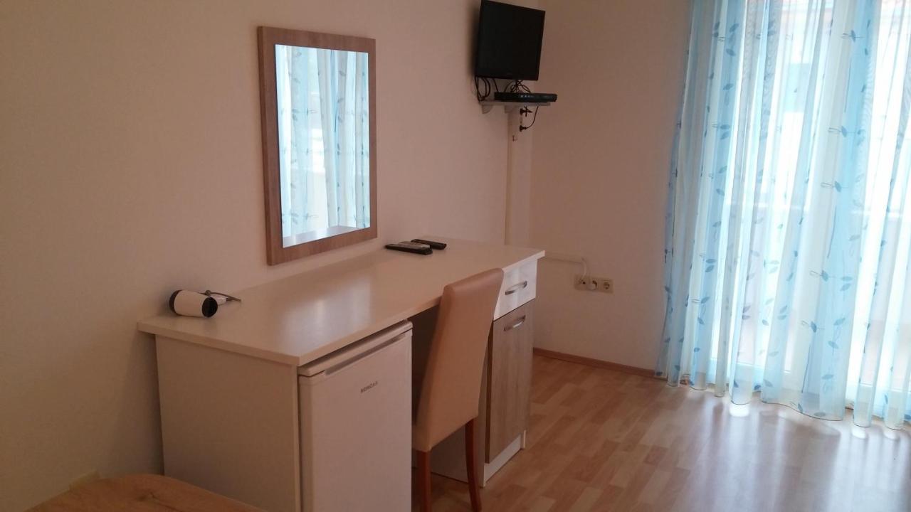 Apartments Petar Đảo Hvar Ngoại thất bức ảnh